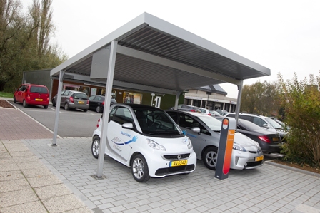 Stromtankstellen im Aufwind : Ladestation für Elektroautos jetzt auch in der Gemeinde Hesperingen