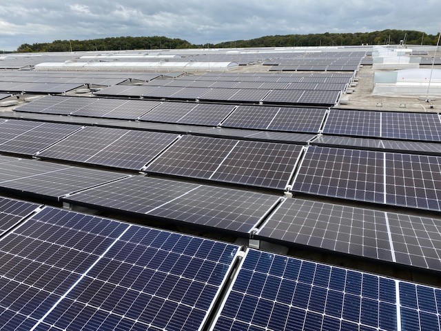 Contern: Mega-Photovoltaikanlage auf den Hallen 2 und 3 von Kuehne&Nagel in unserer Industriezone