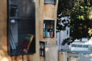 Bicherschaf a Give Box an der Gemeng Suessem